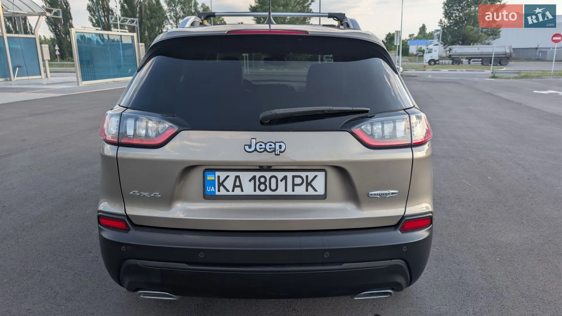 2020 Jeep Cherokee - мініатюра 12