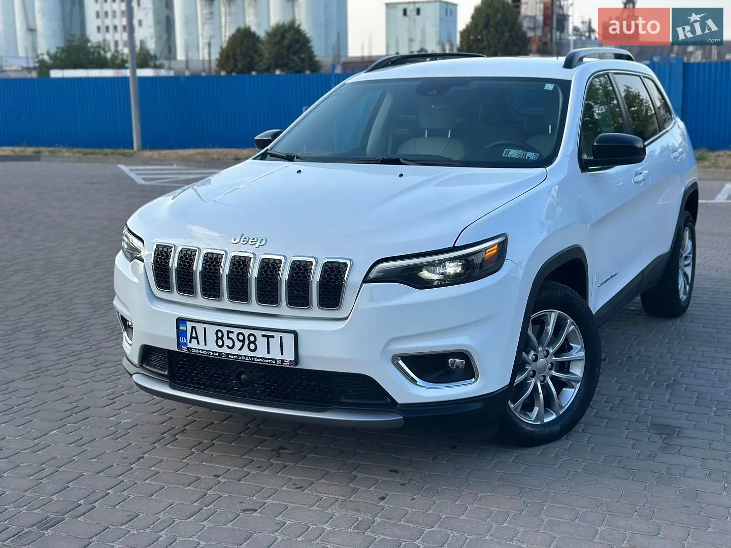 2022 Jeep Cherokee - мініатюра 3