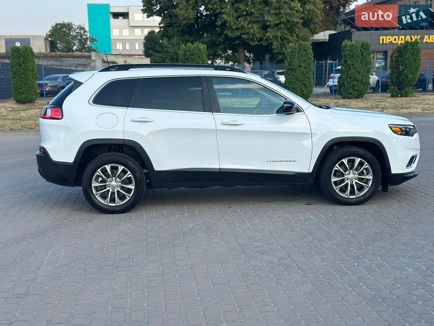 2022 Jeep Cherokee - мініатюра 19