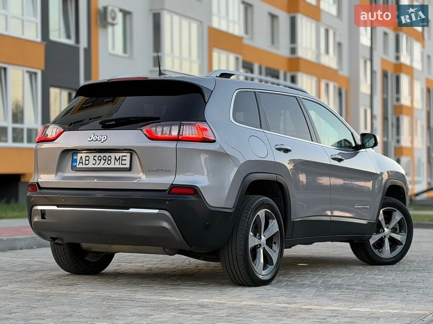 2019 Jeep Cherokee - мініатюра 4
