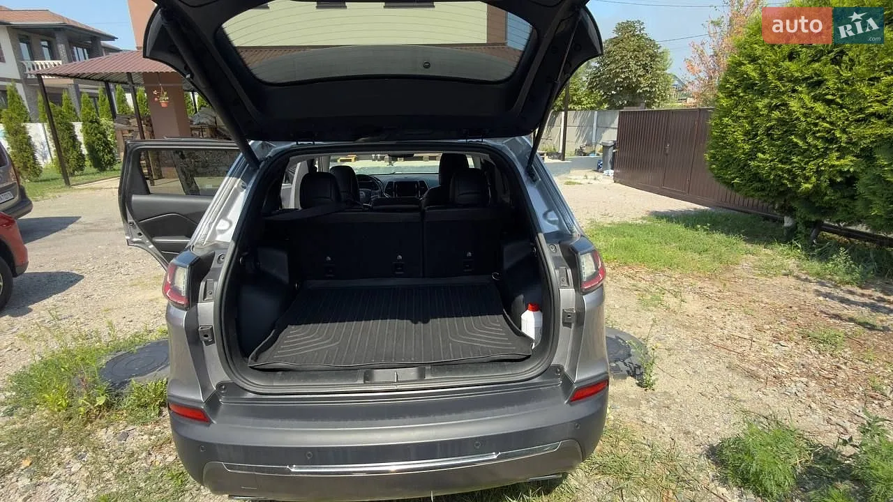 2019 Jeep Cherokee - мініатюра 4
