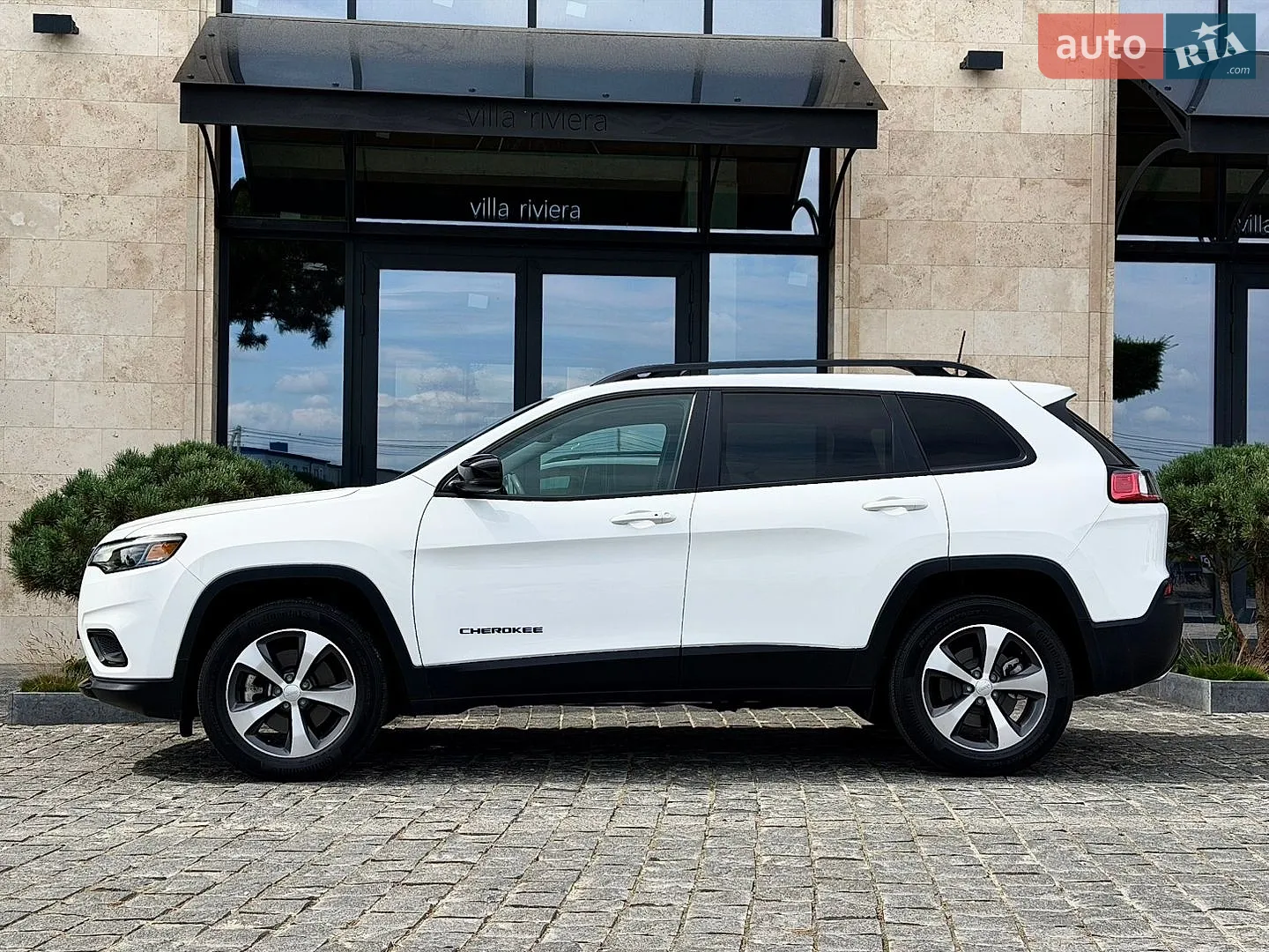 2022 Jeep Cherokee - мініатюра 6