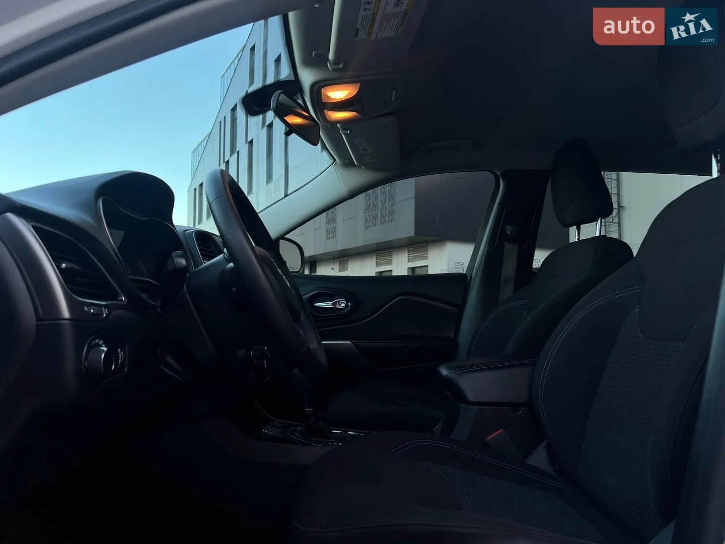 2020 Jeep Cherokee - мініатюра 58