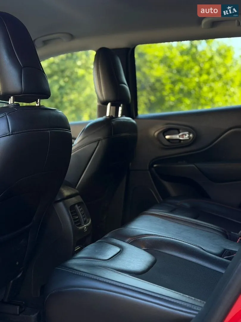 2018 Jeep Cherokee - мініатюра 25
