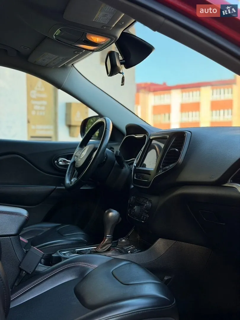 2018 Jeep Cherokee - мініатюра 29