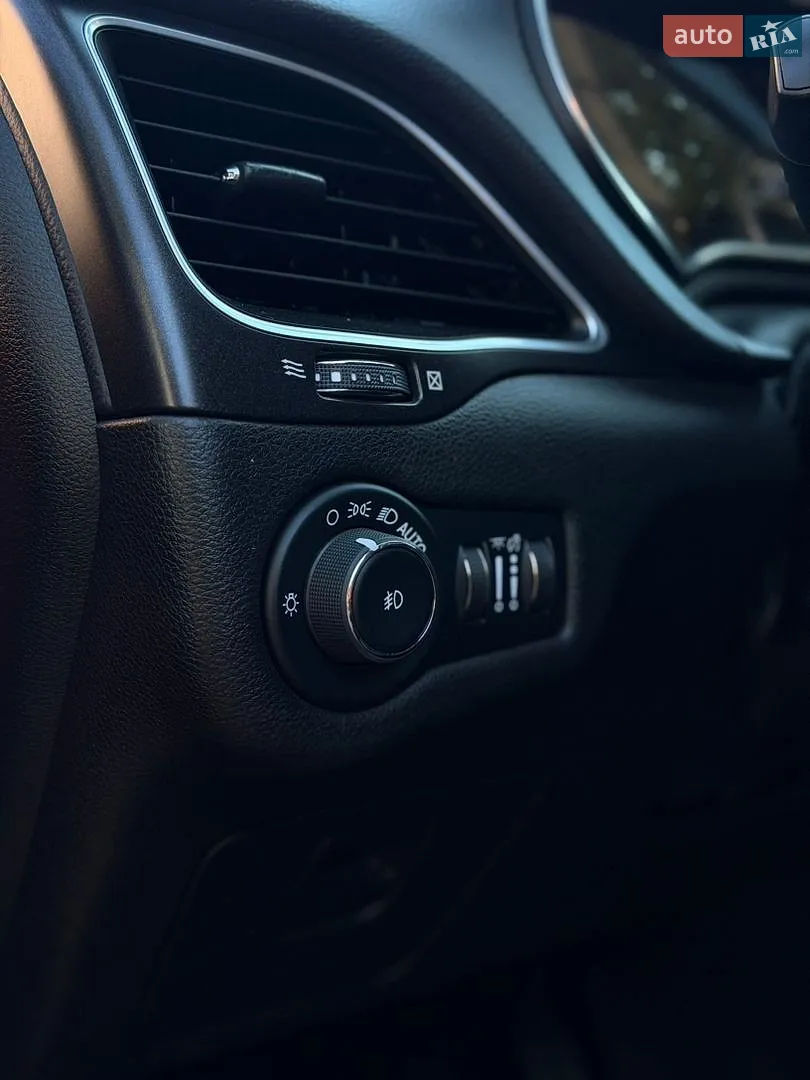 2018 Jeep Cherokee - мініатюра 41