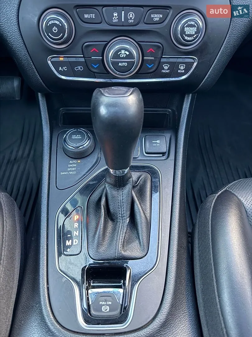 2022 Jeep Cherokee - мініатюра 33