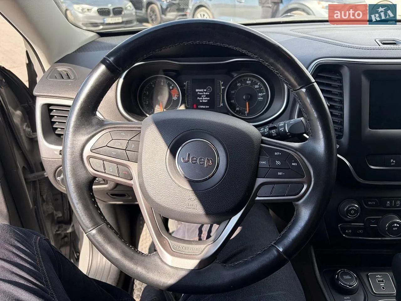 2019 Jeep Cherokee - мініатюра 12