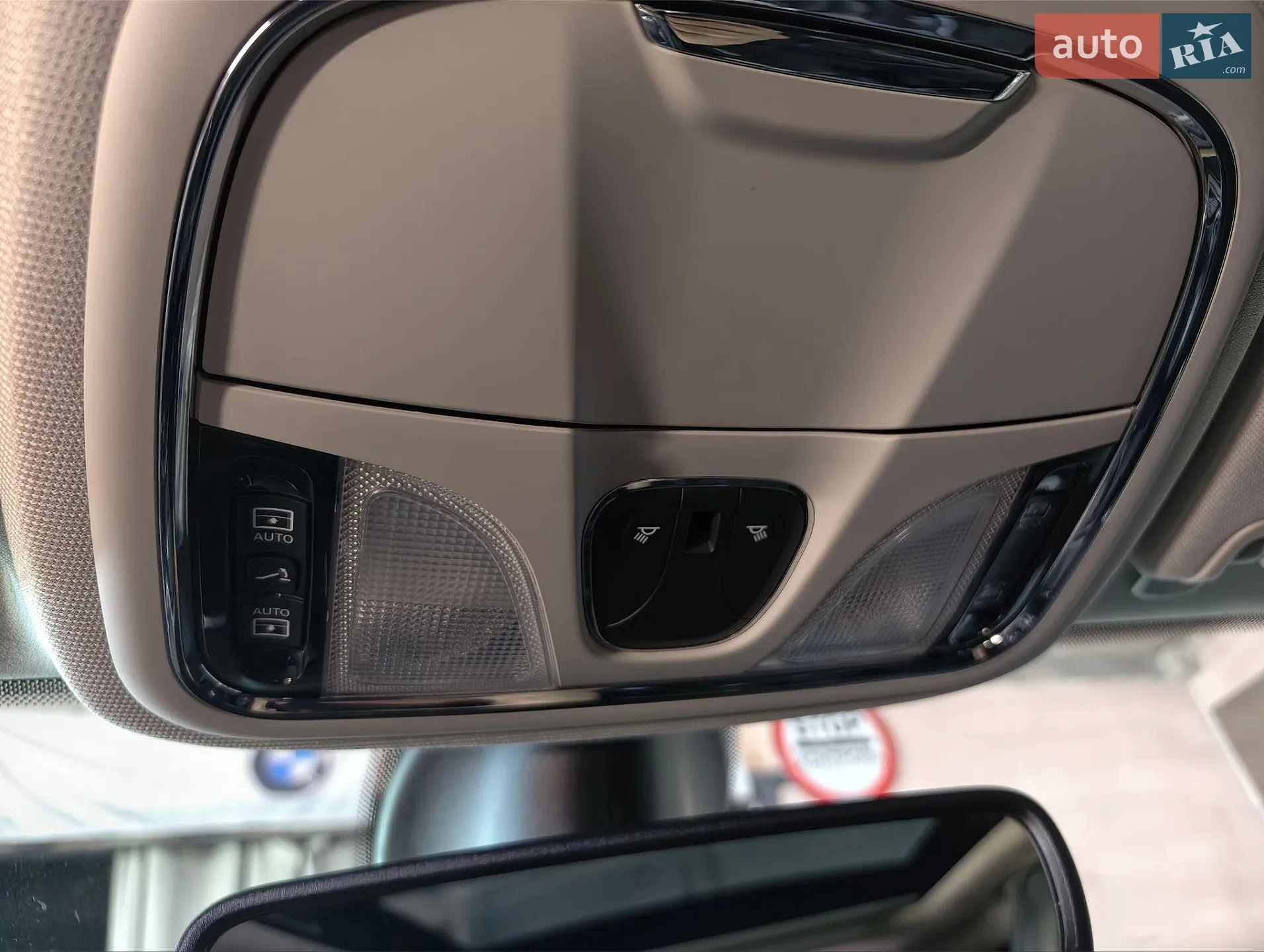 2019 Jeep Cherokee - мініатюра 17