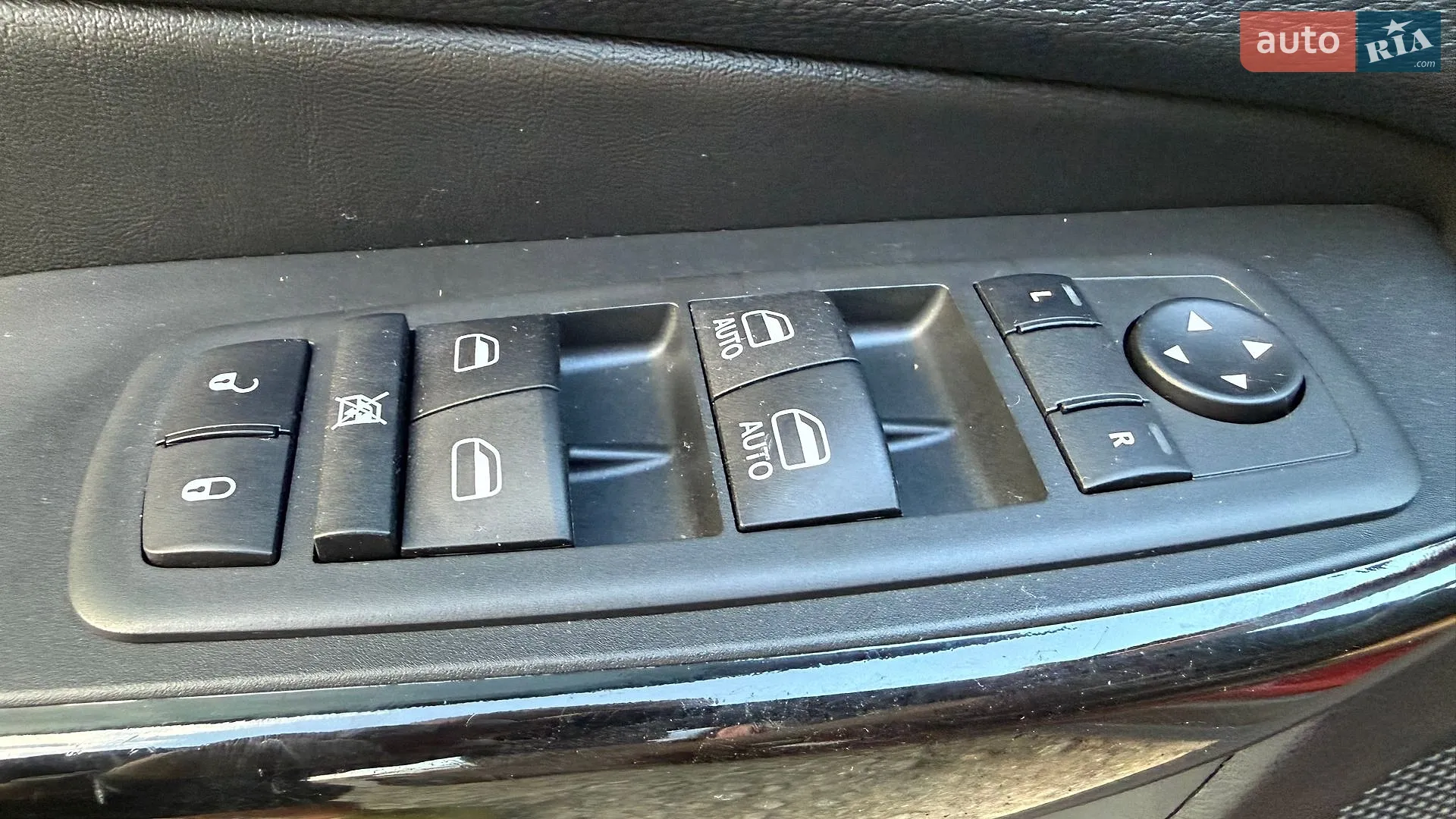2020 Jeep Cherokee - мініатюра 20