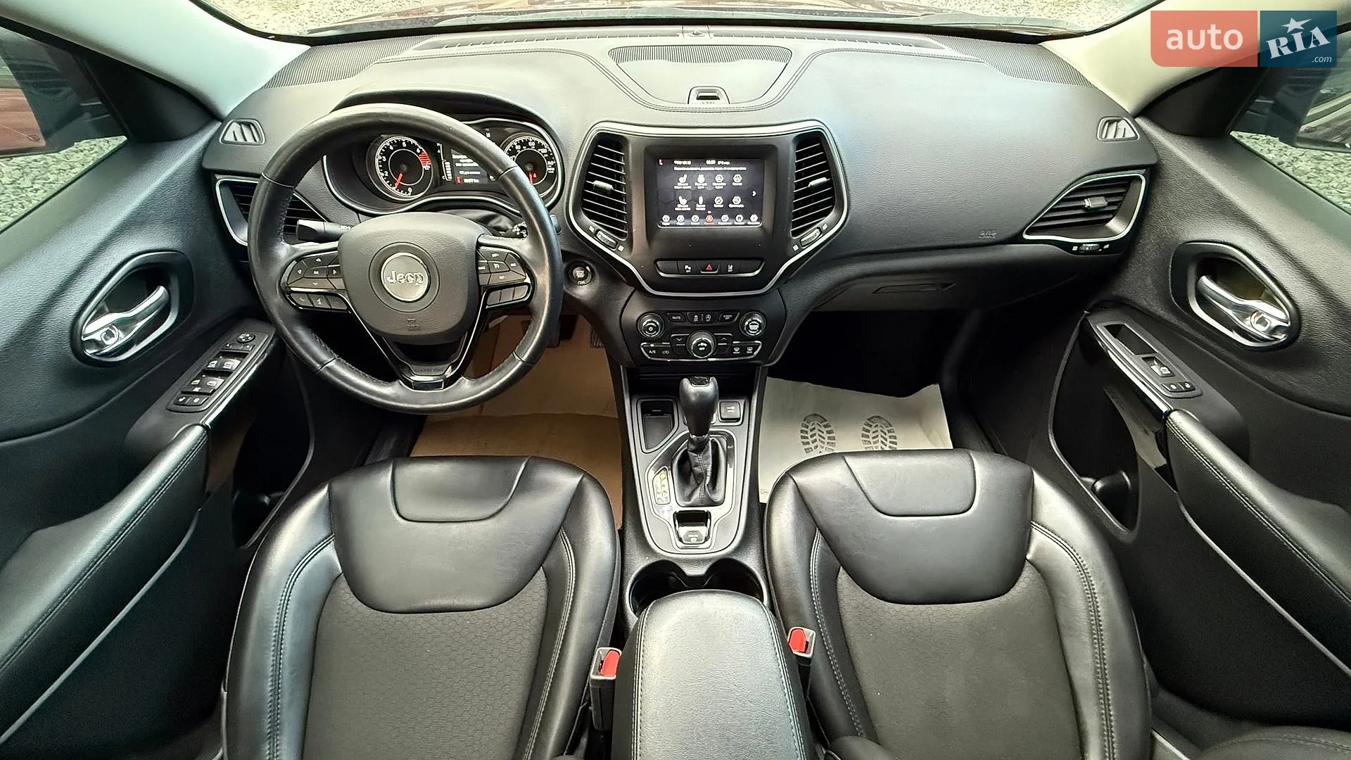 2020 Jeep Cherokee - мініатюра 32