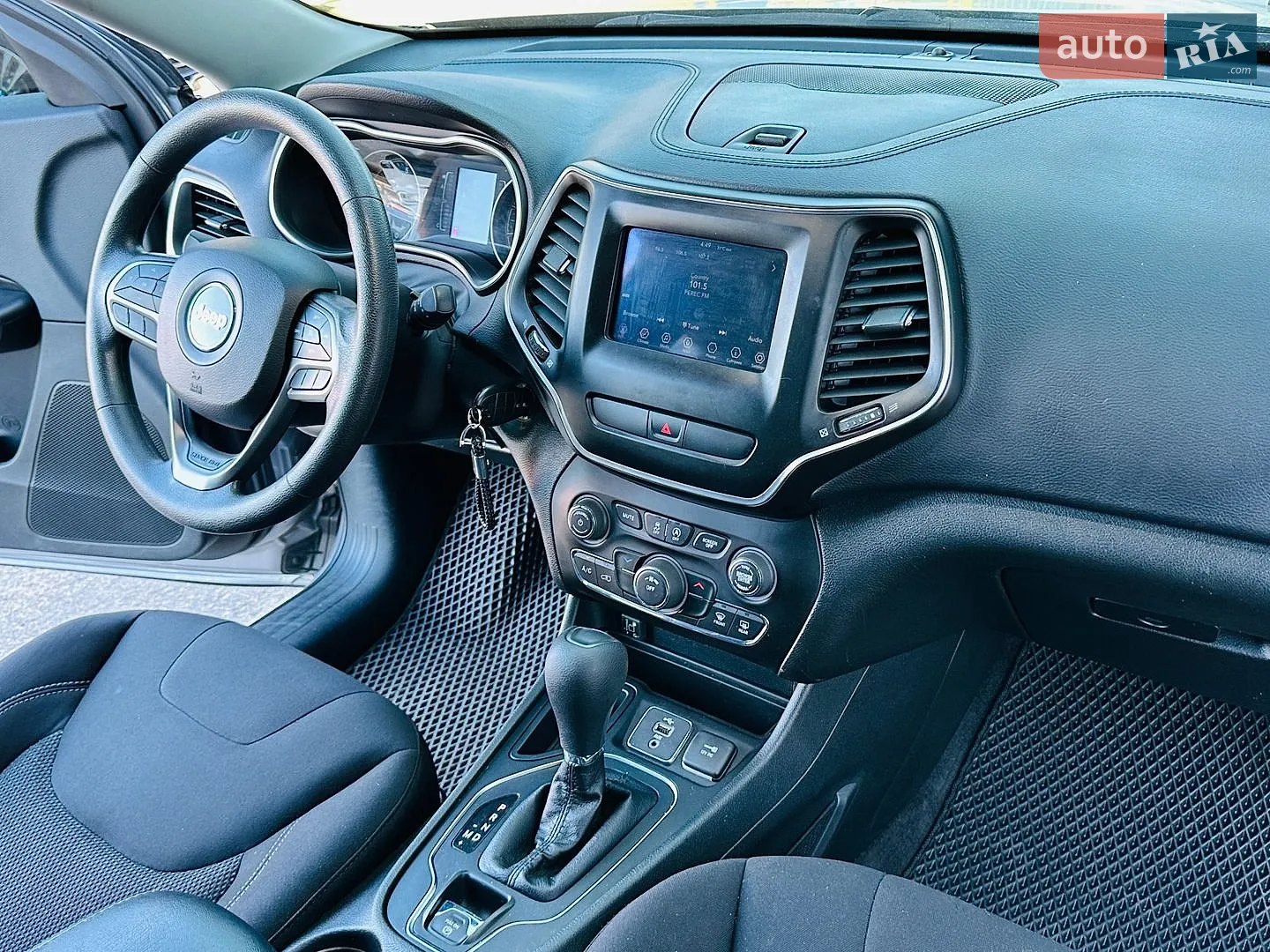 2018 Jeep Cherokee - мініатюра 29