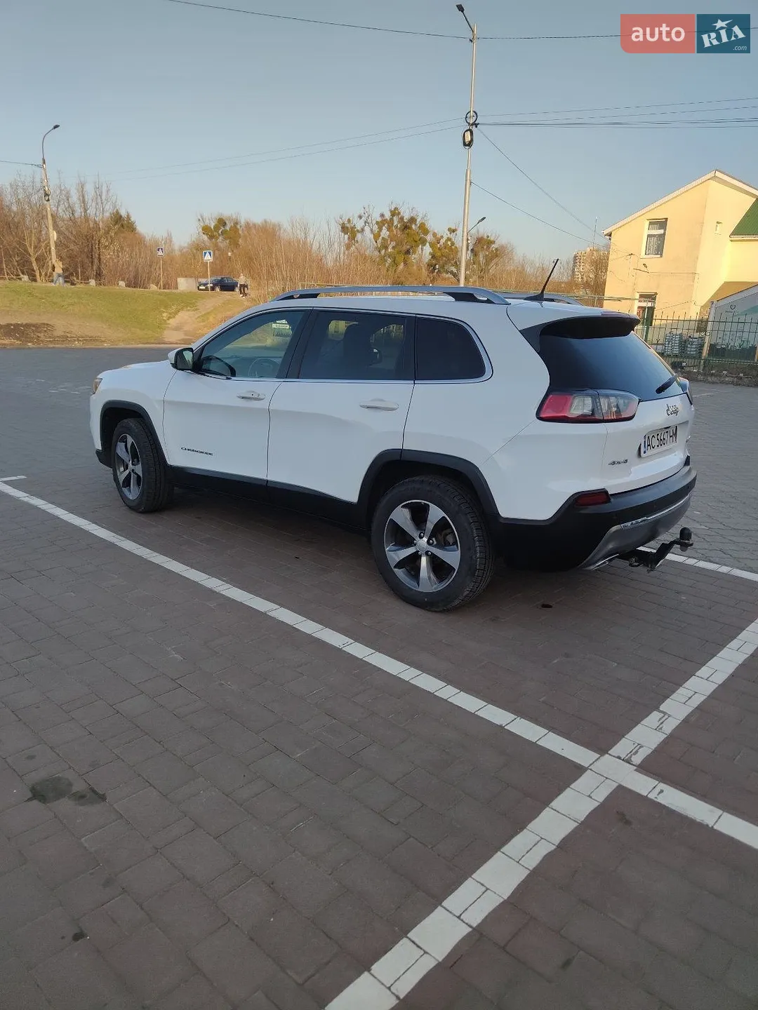 2018 Jeep Cherokee - мініатюра 6