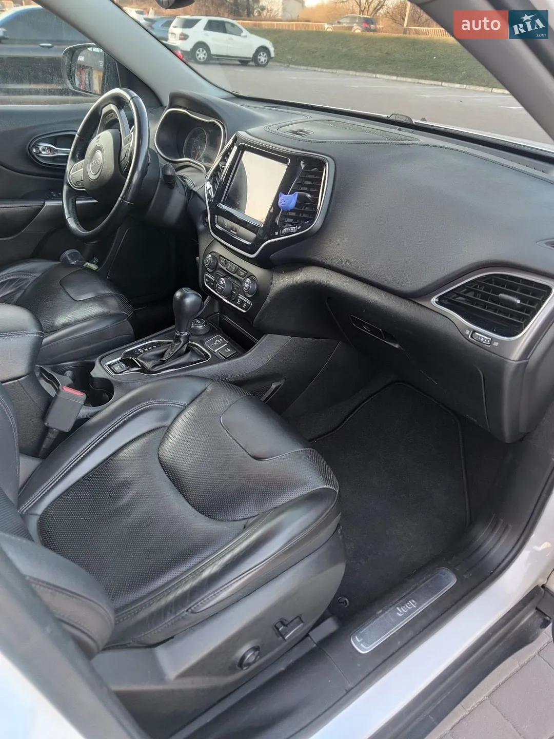 2018 Jeep Cherokee - мініатюра 13