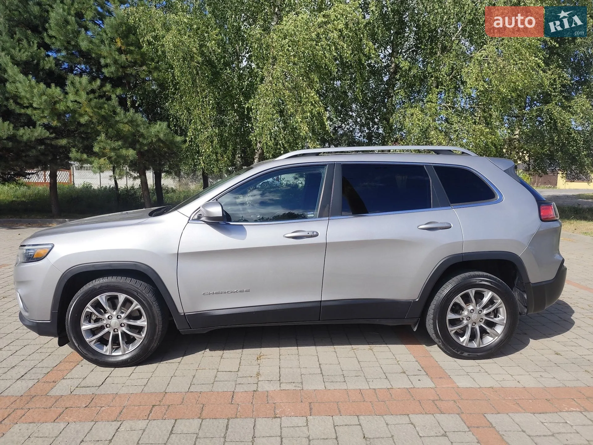 2018 Jeep Cherokee - мініатюра 3
