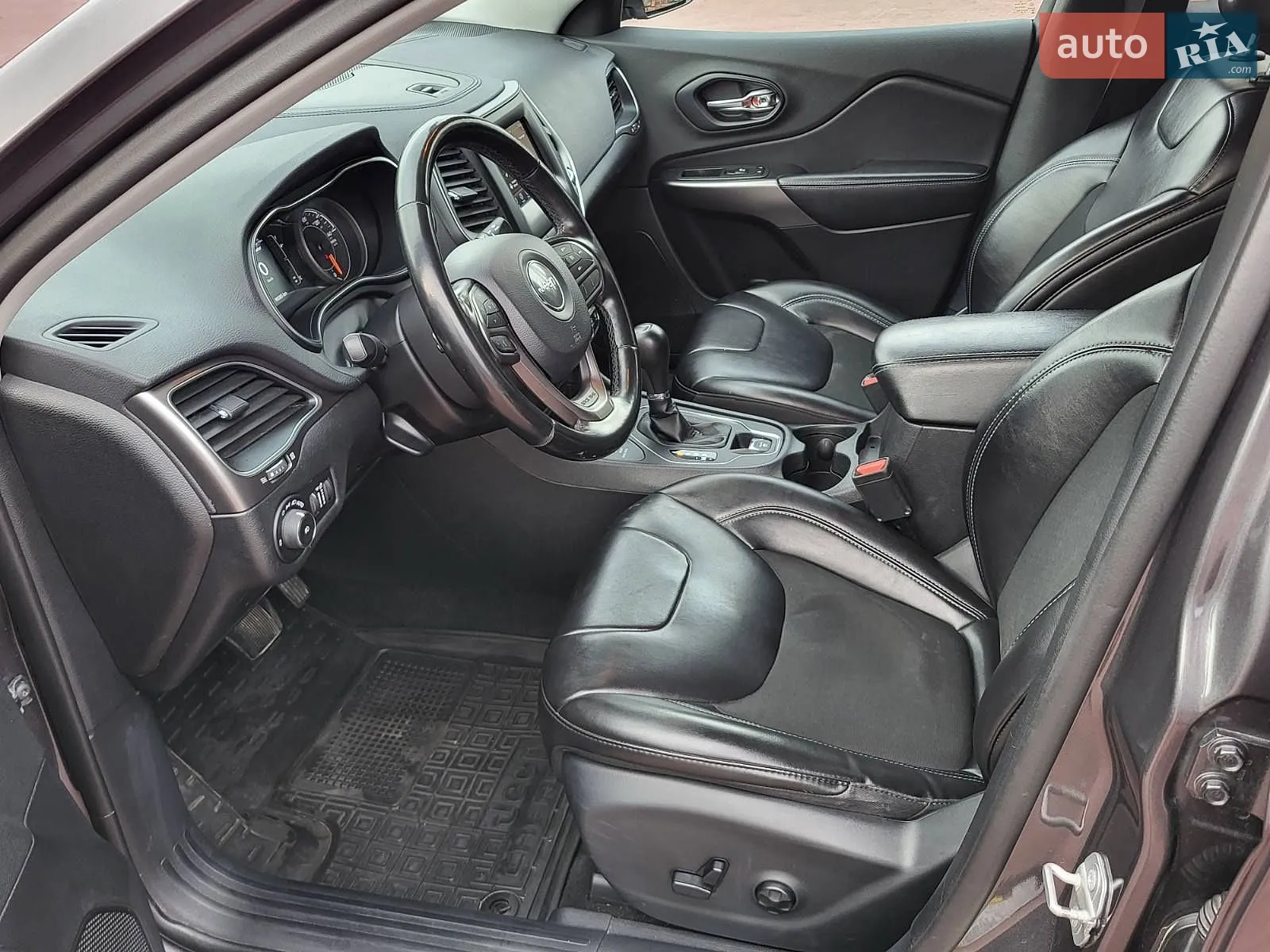 2019 Jeep Cherokee - мініатюра 10