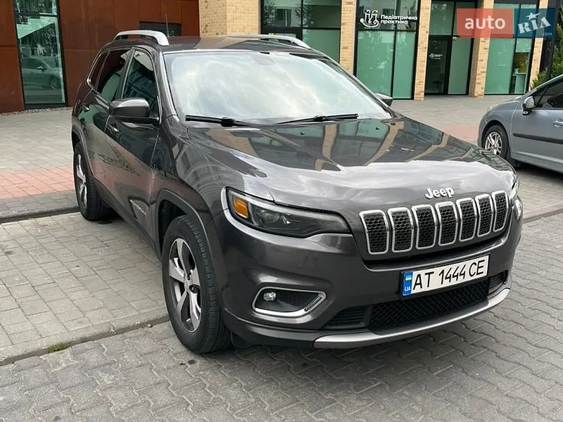 Jeep Cherokee