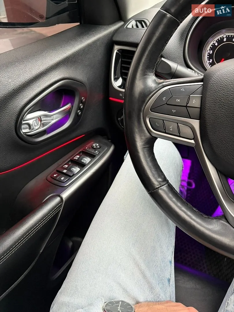 2018 Jeep Cherokee - мініатюра 3
