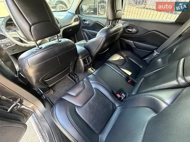 2018 Jeep Cherokee - мініатюра 13