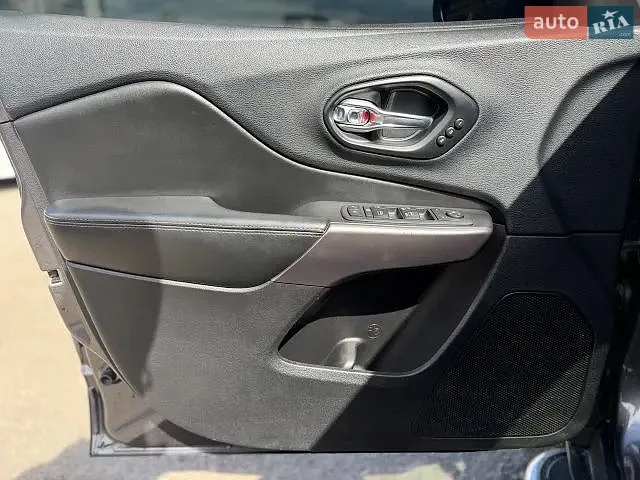 2018 Jeep Cherokee - мініатюра 24