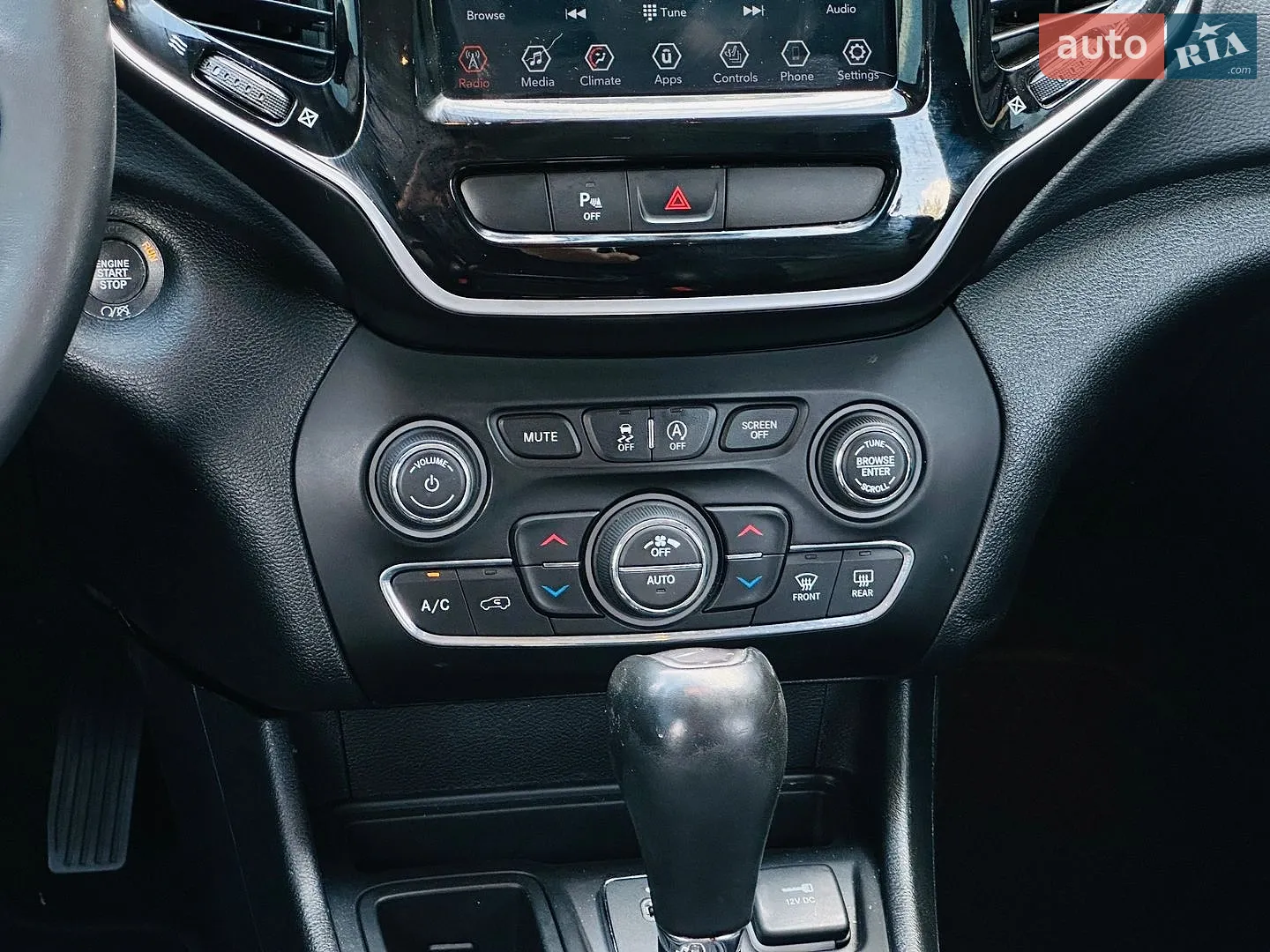 2019 Jeep Cherokee - мініатюра 25