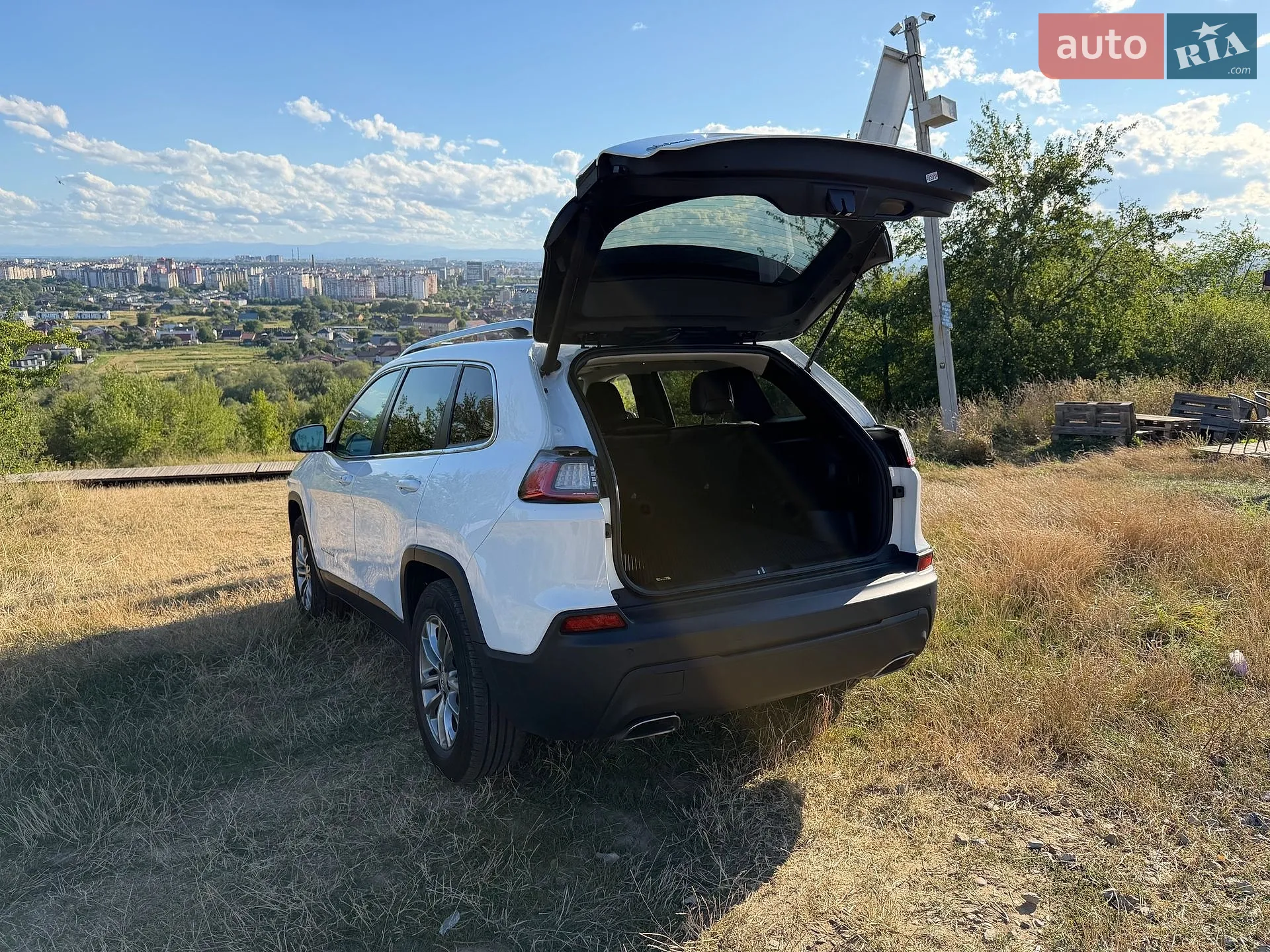2021 Jeep Cherokee - мініатюра 26