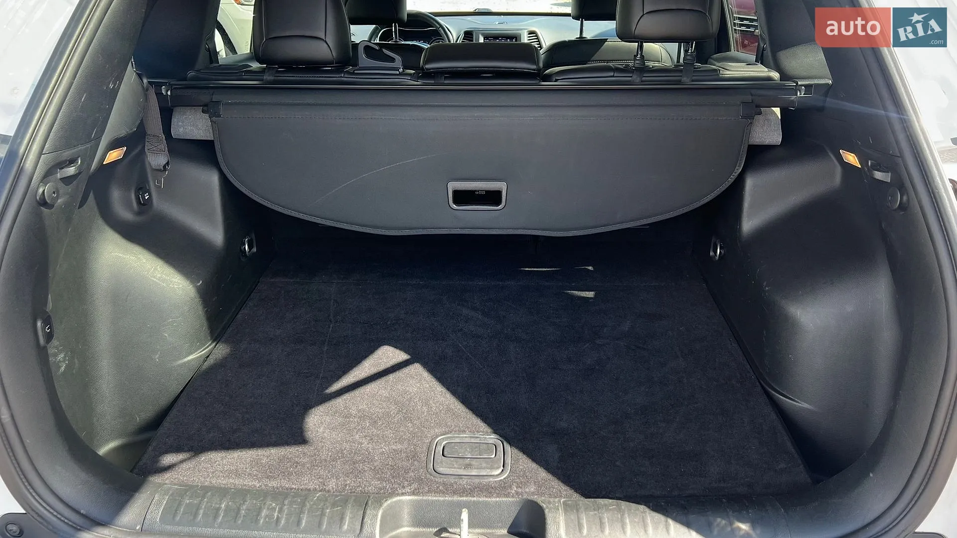 2019 Jeep Cherokee - мініатюра 10