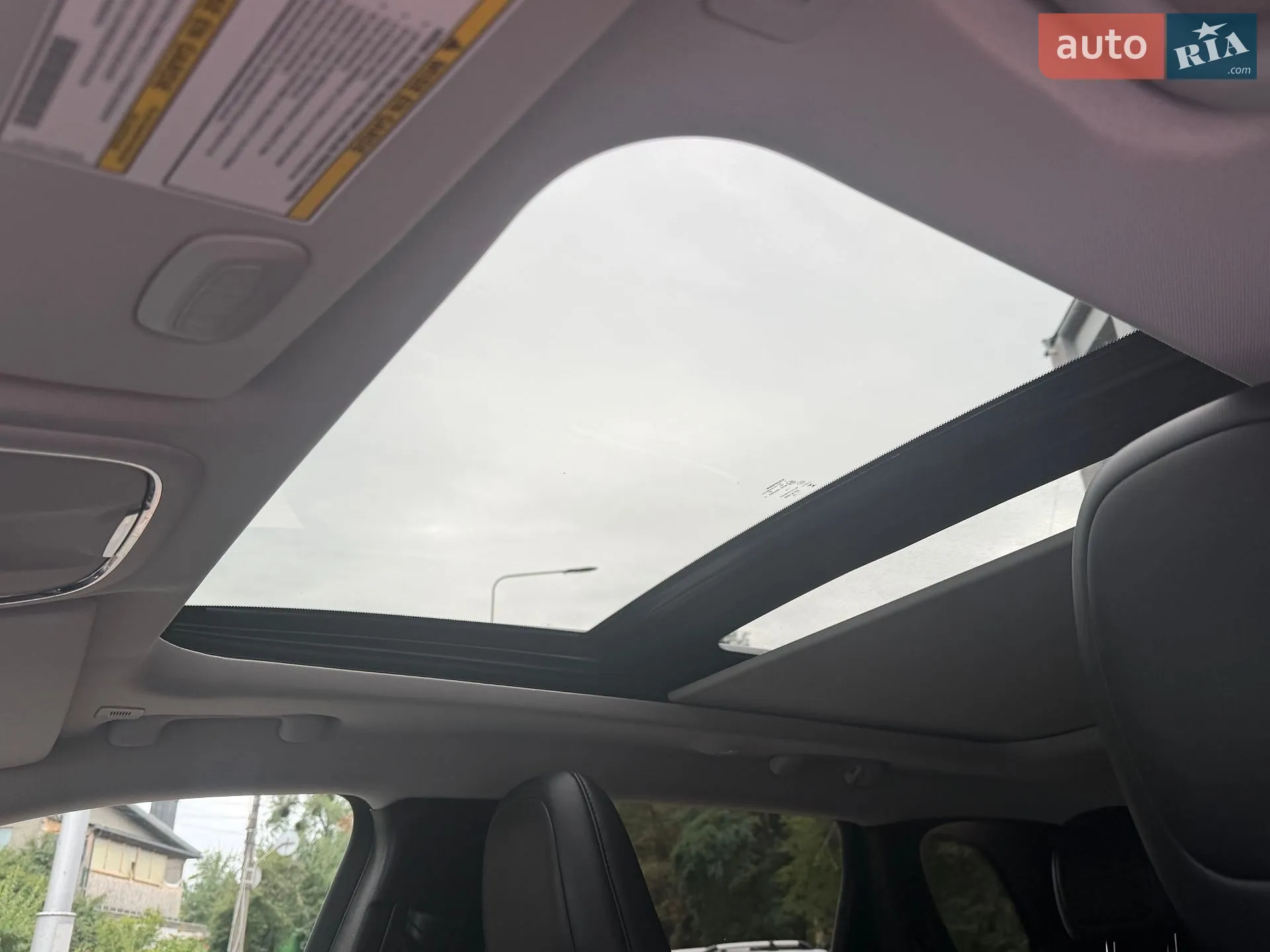 2019 Jeep Cherokee - мініатюра 19
