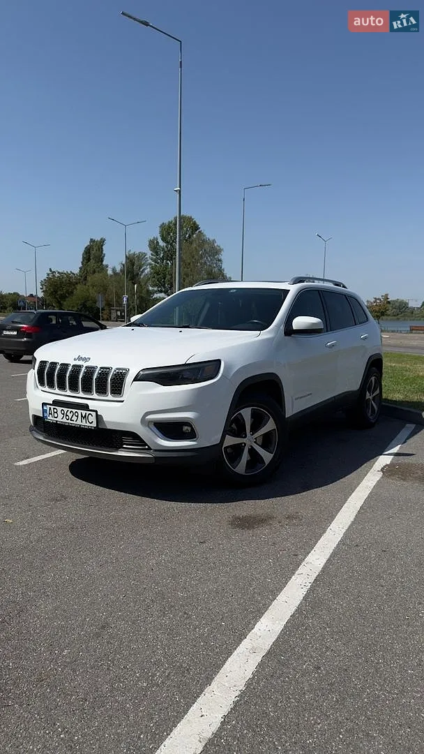 2020 Jeep Cherokee - фото 1