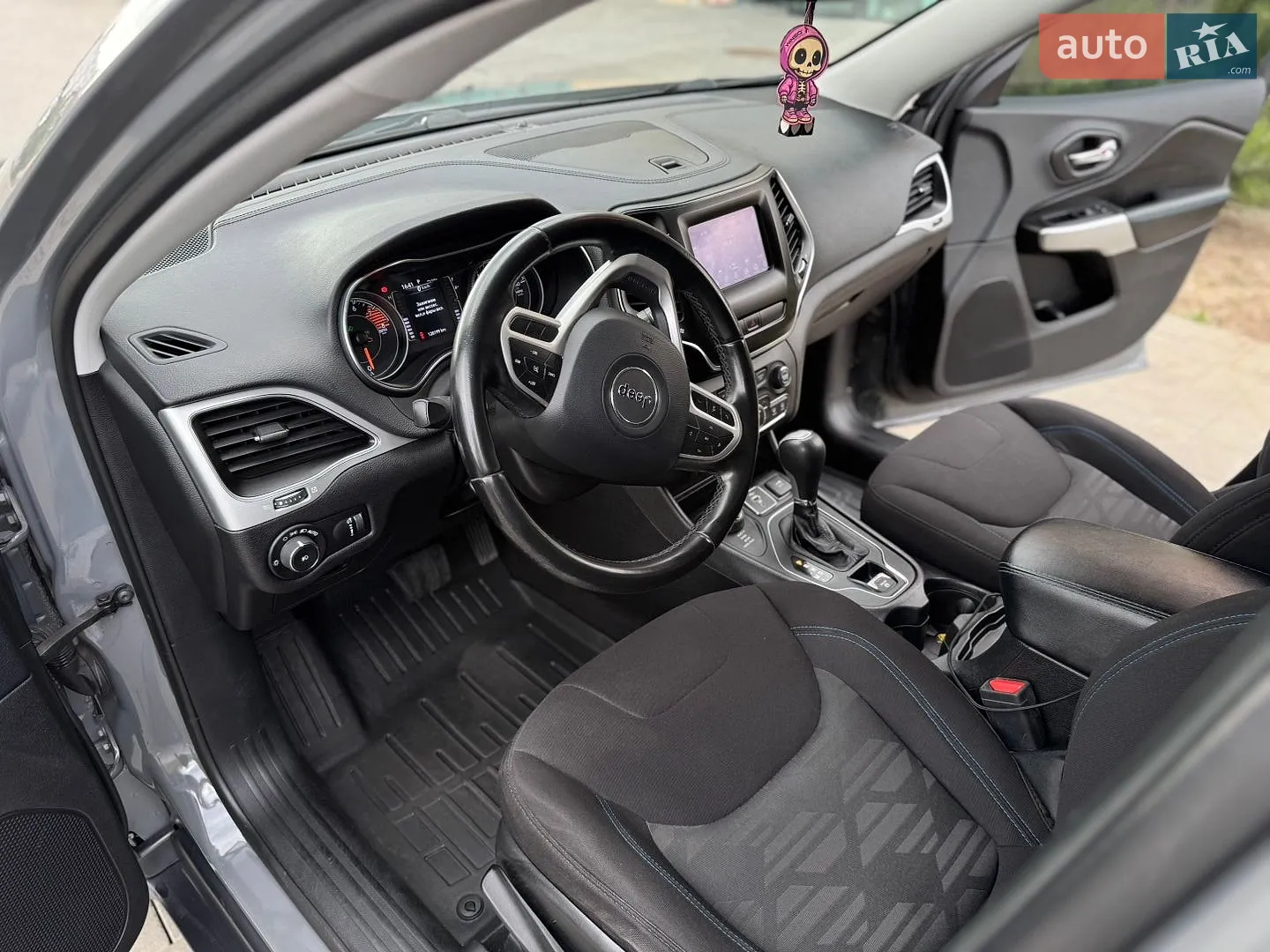 2020 Jeep Cherokee - мініатюра 19