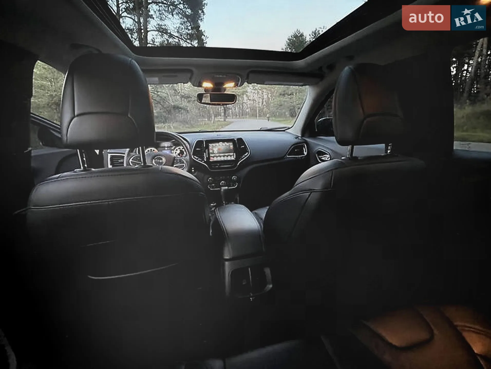 2019 Jeep Cherokee - мініатюра 11