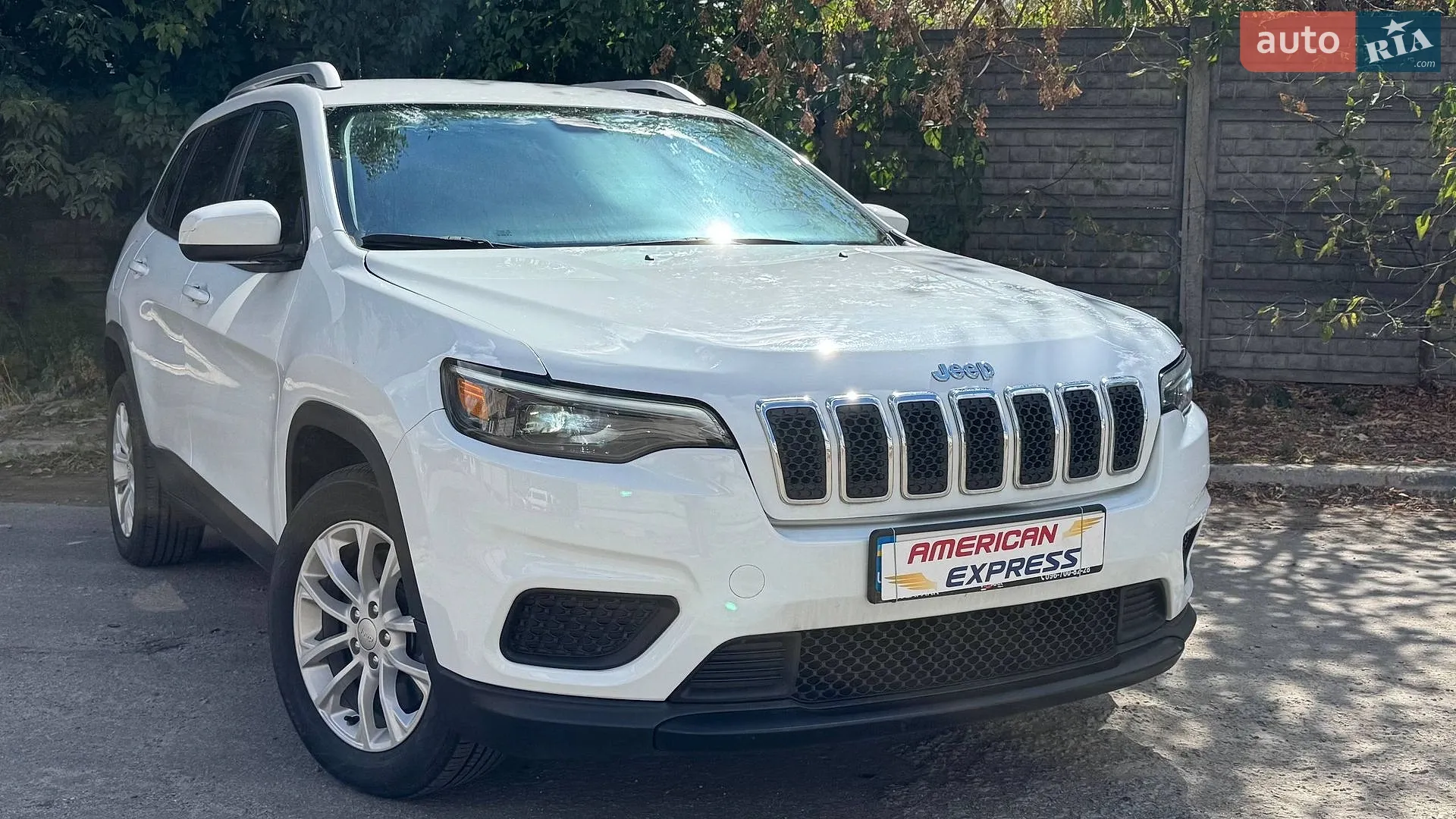 2020 Jeep Cherokee - мініатюра 3