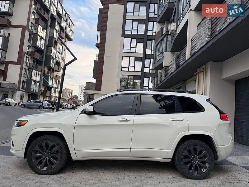 Jeep Cherokee