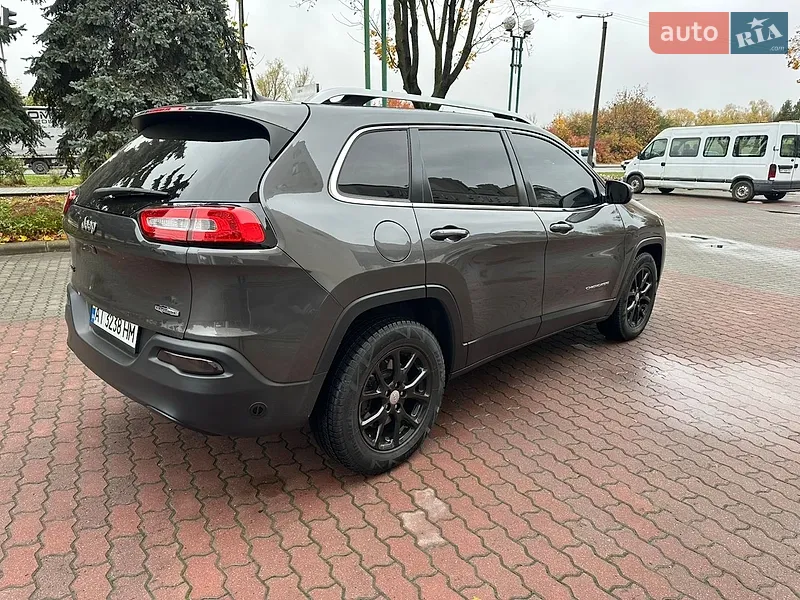 Jeep Cherokee 2016