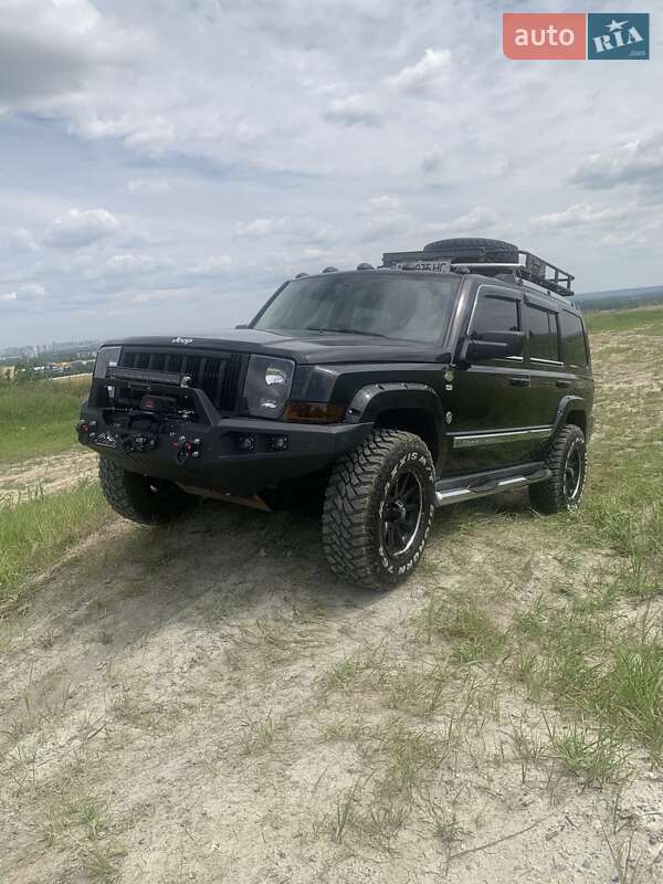 Внедорожник / Кроссовер Jeep Commander 2006 в Киеве