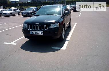 Внедорожник / Кроссовер Jeep Compass 2012 в 