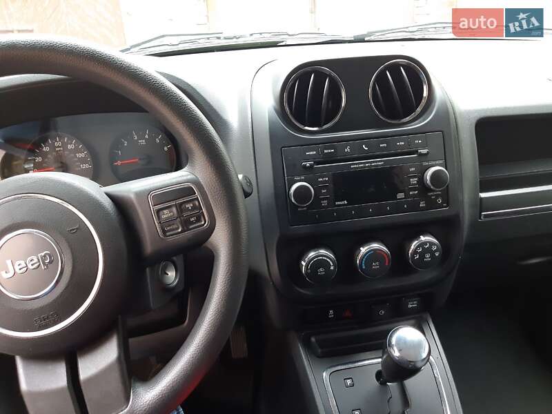 Внедорожник / Кроссовер Jeep Compass 2012 в Ровно