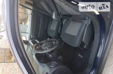 Позашляховик / Кросовер Jeep Compass 2014 в 