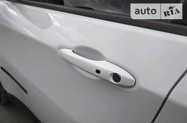 Позашляховик / Кросовер Jeep Compass 2018 в 