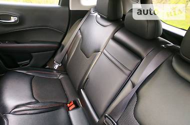 Позашляховик / Кросовер Jeep Compass 2018 в 