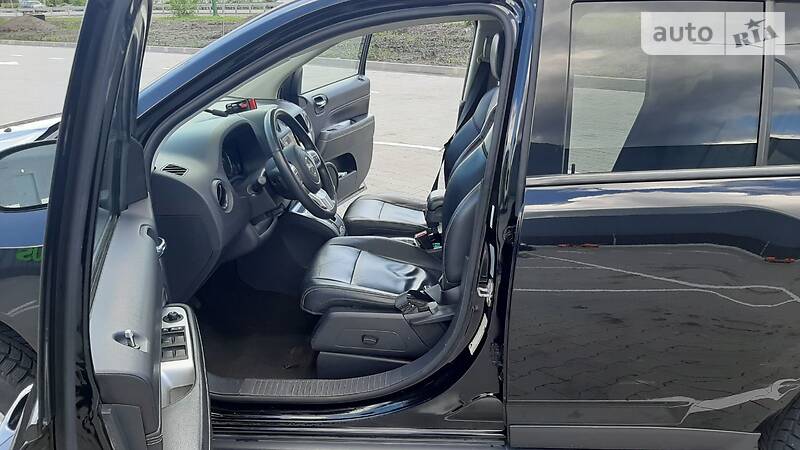Позашляховик / Кросовер Jeep Compass 2015 в Києві