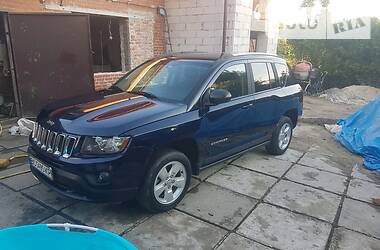 Позашляховик / Кросовер Jeep Compass 2014 в 