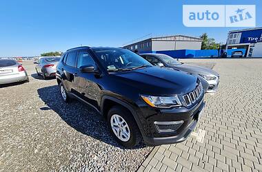 Позашляховик / Кросовер Jeep Compass 2017 в 