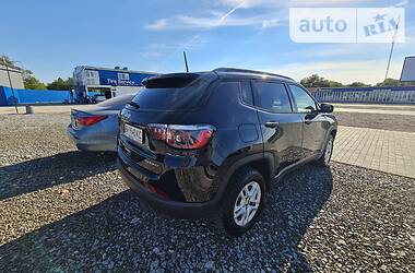 Позашляховик / Кросовер Jeep Compass 2017 в 