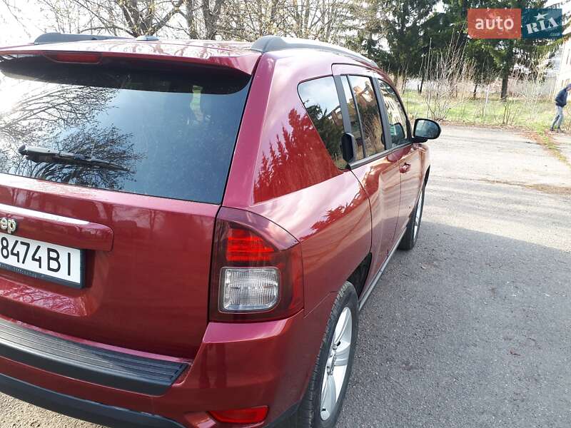 Внедорожник / Кроссовер Jeep Compass 2016 в Киеве