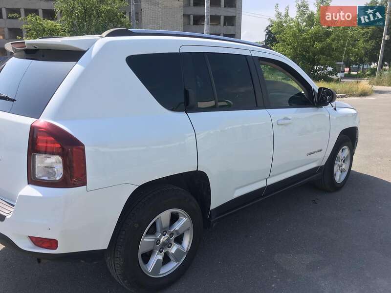 Внедорожник / Кроссовер Jeep Compass 2014 в Тернополе