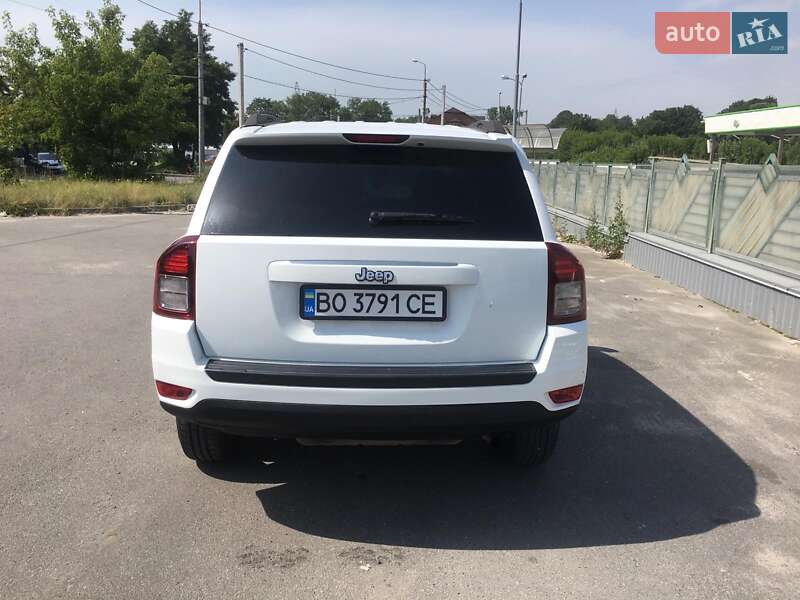 Внедорожник / Кроссовер Jeep Compass 2014 в Тернополе