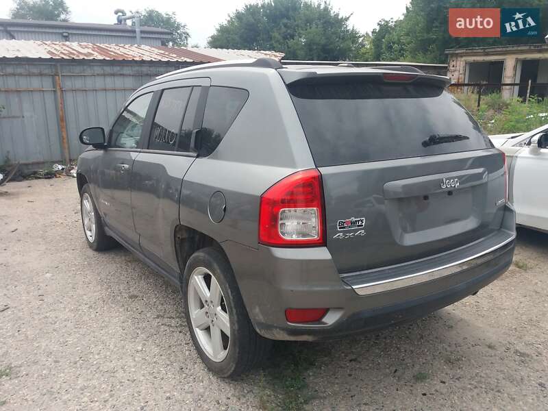 Внедорожник / Кроссовер Jeep Compass 2013 в Запорожье