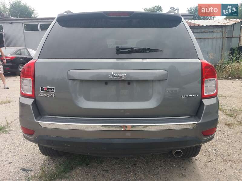 Внедорожник / Кроссовер Jeep Compass 2013 в Запорожье