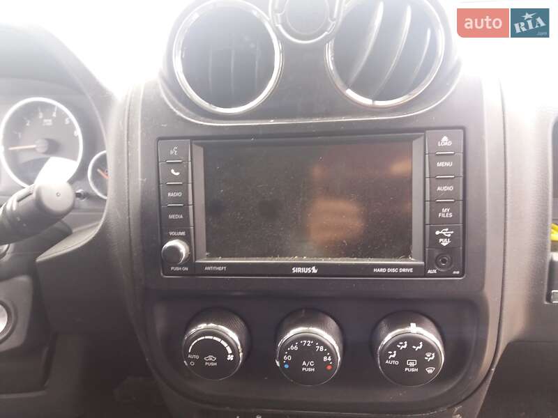 Внедорожник / Кроссовер Jeep Compass 2013 в Запорожье